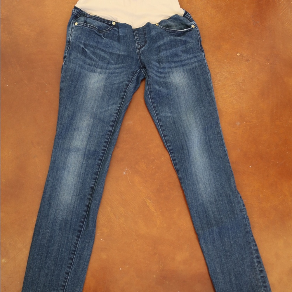 Gap Always Skinny full Panel MATERNITY jeans. Size 27/4 ankle.